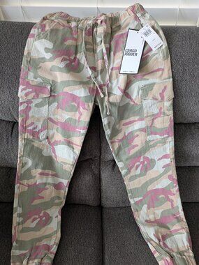 Camouflage Cargo Pants - Size M